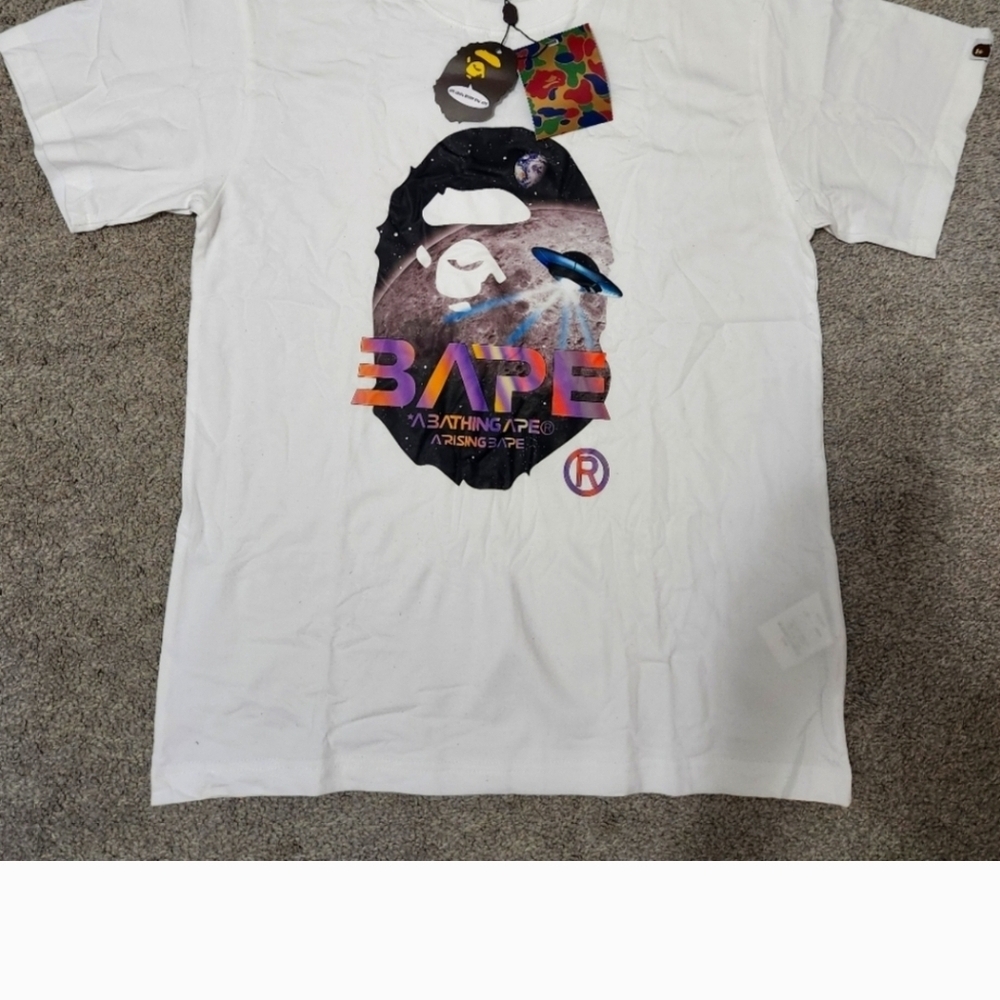 BAPE Graphic T-Shirt in White Size M